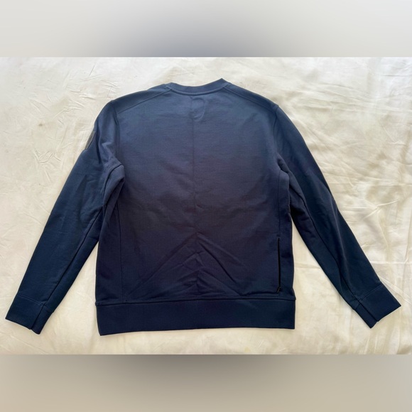On Running Men’s Crew Neck Sweatshirt Navy - Picture 2 of 11